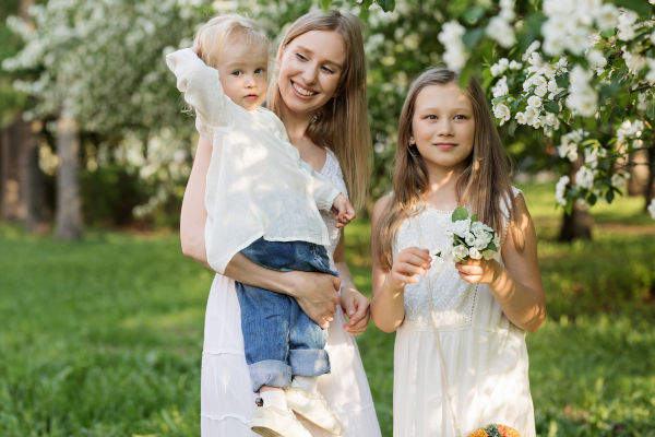 Familie mit Mutter und Kind